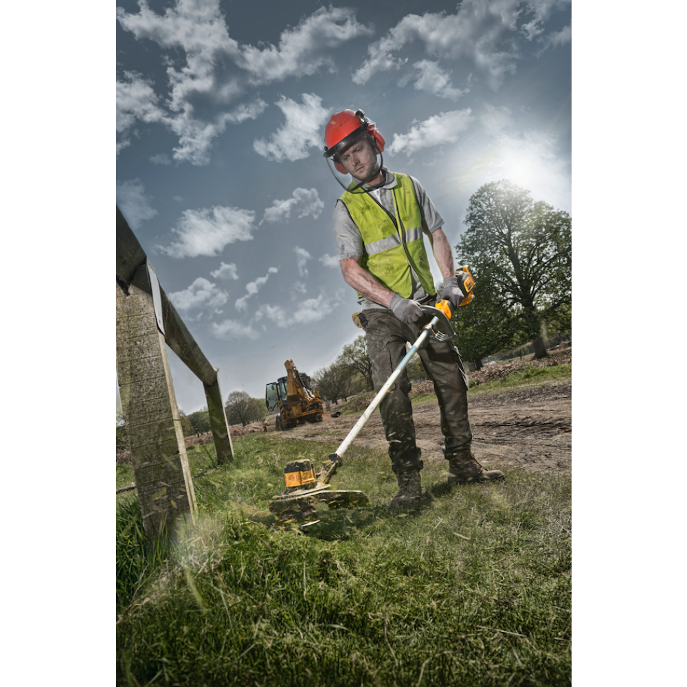 Аккумуляторный триммер XR 18 В DEWALT DCM561PB