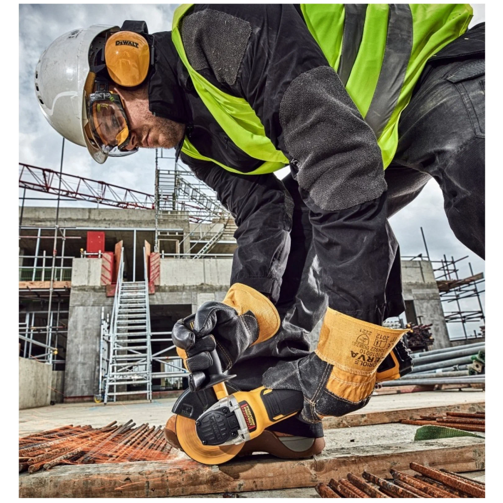 Аккумуляторная бесщеточная углошлифовальная машина 18В XR, 125мм DEWALT DCG405NT без аккумулятора и ЗУ