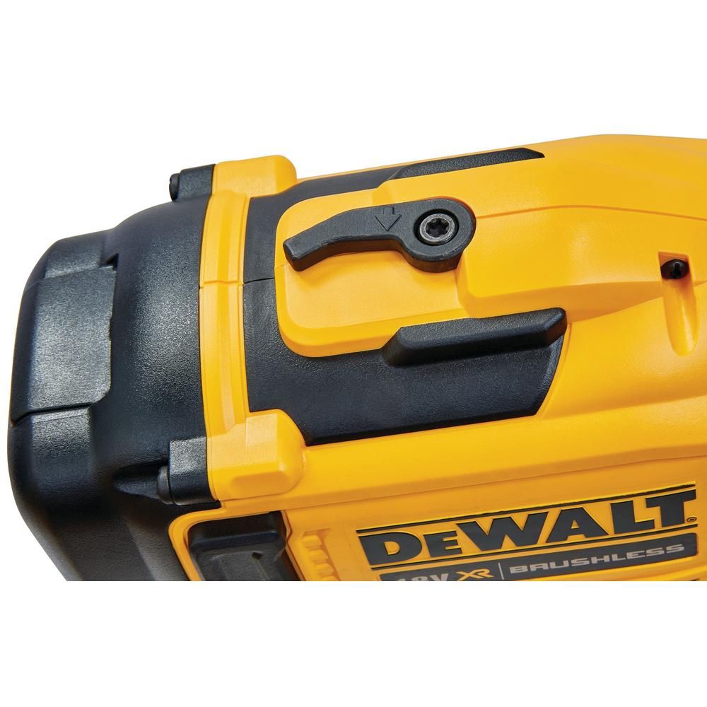 Аккумуляторный барабанный (кровельный) гвоздезабивной пистолет DEWALT DCN45RNN,18В