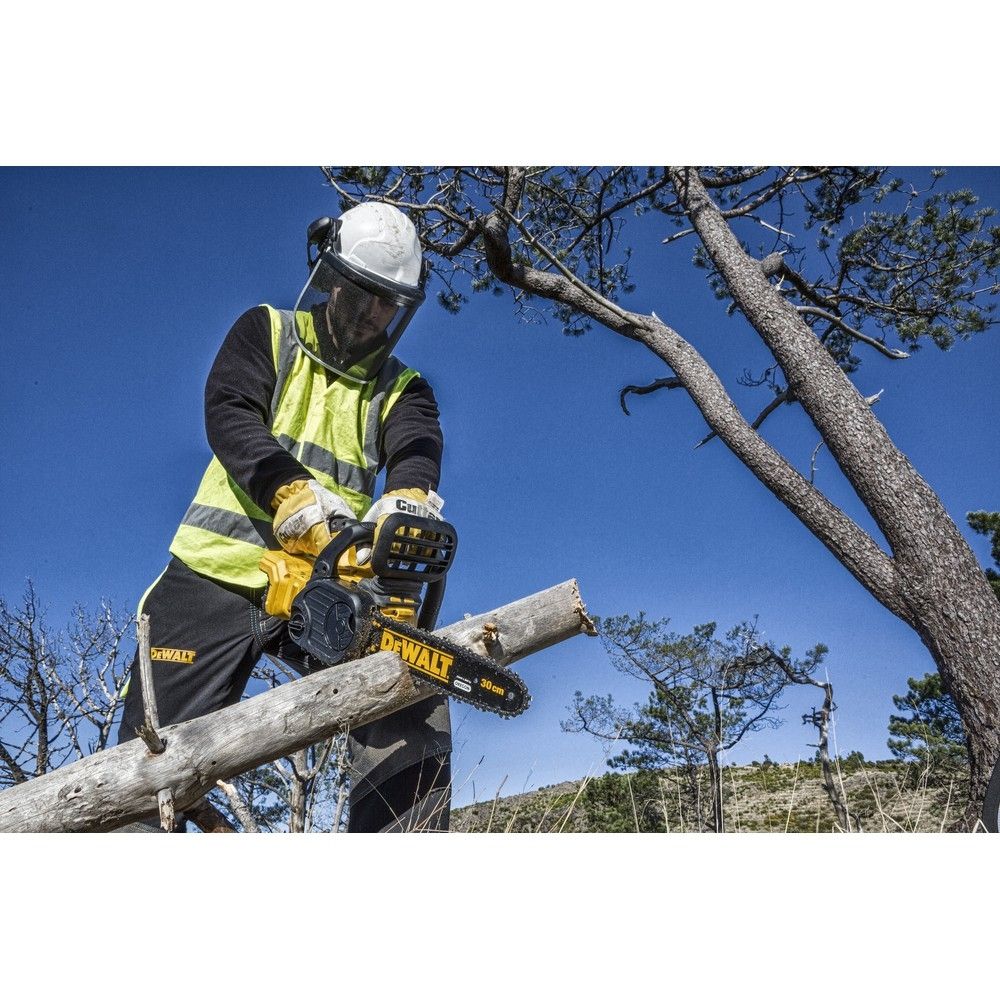 Аккумуляторная цепная пила DEWALT DCM565P1, XR